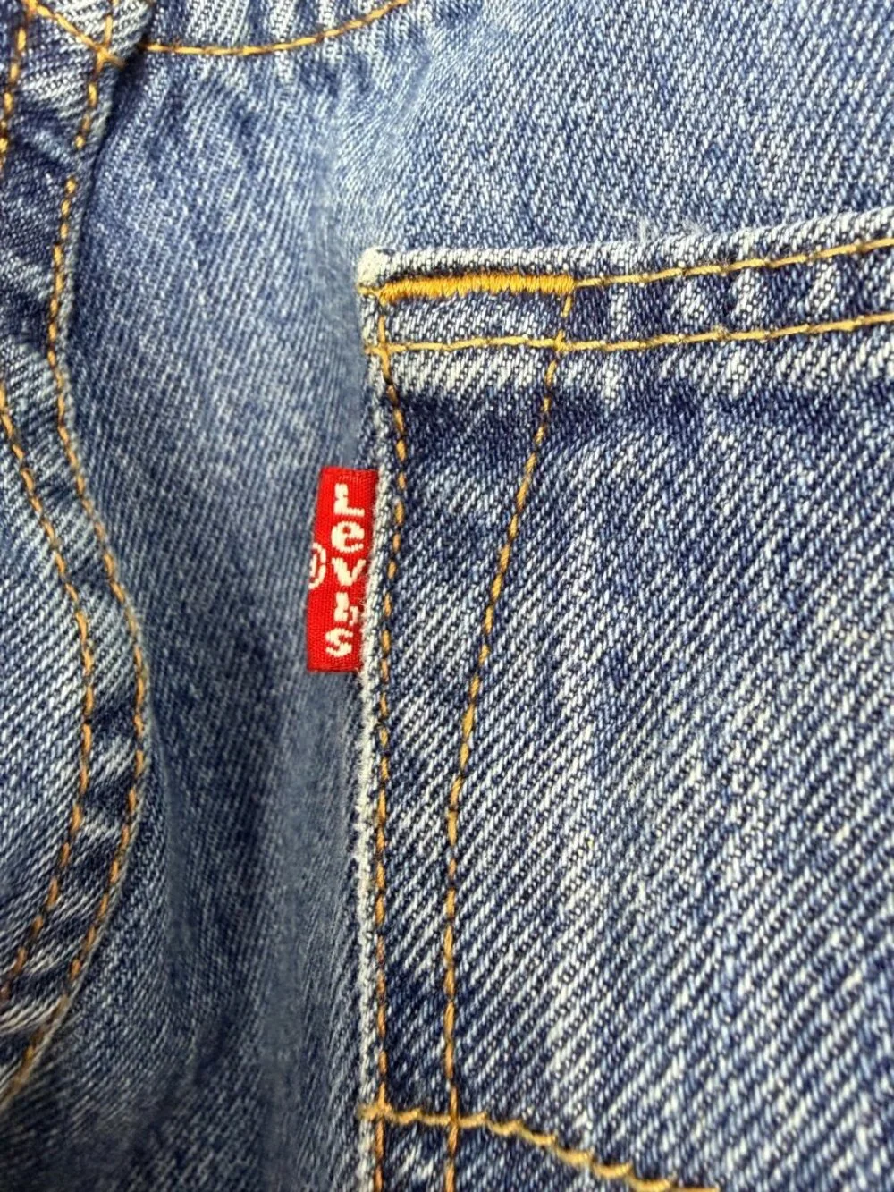 Levis 501 Mens Jeans W34 L32 Button Fly Blue Denim Straight Leg